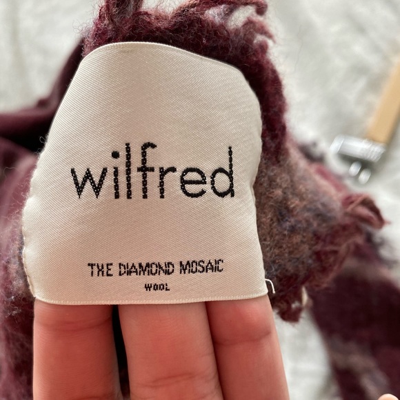 Wilfred diamond mosaic triangle scarf - Picture 3 of 4